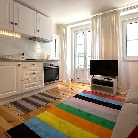 Santos Design By Homing Apartman